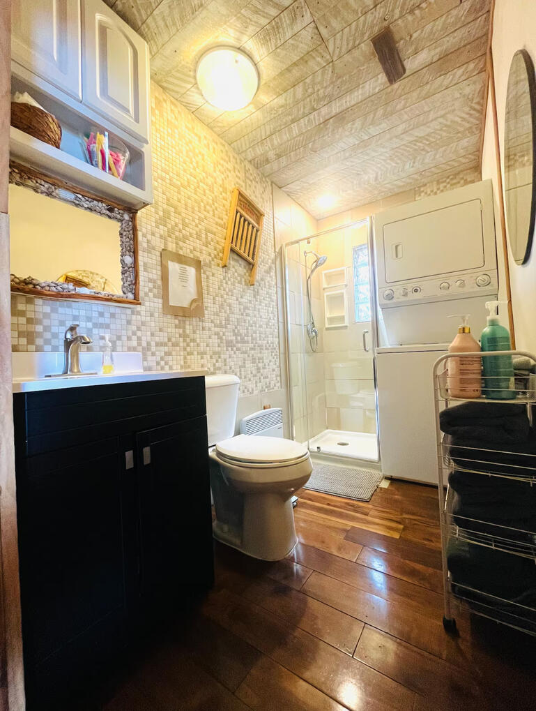 Bathroom Bathroom